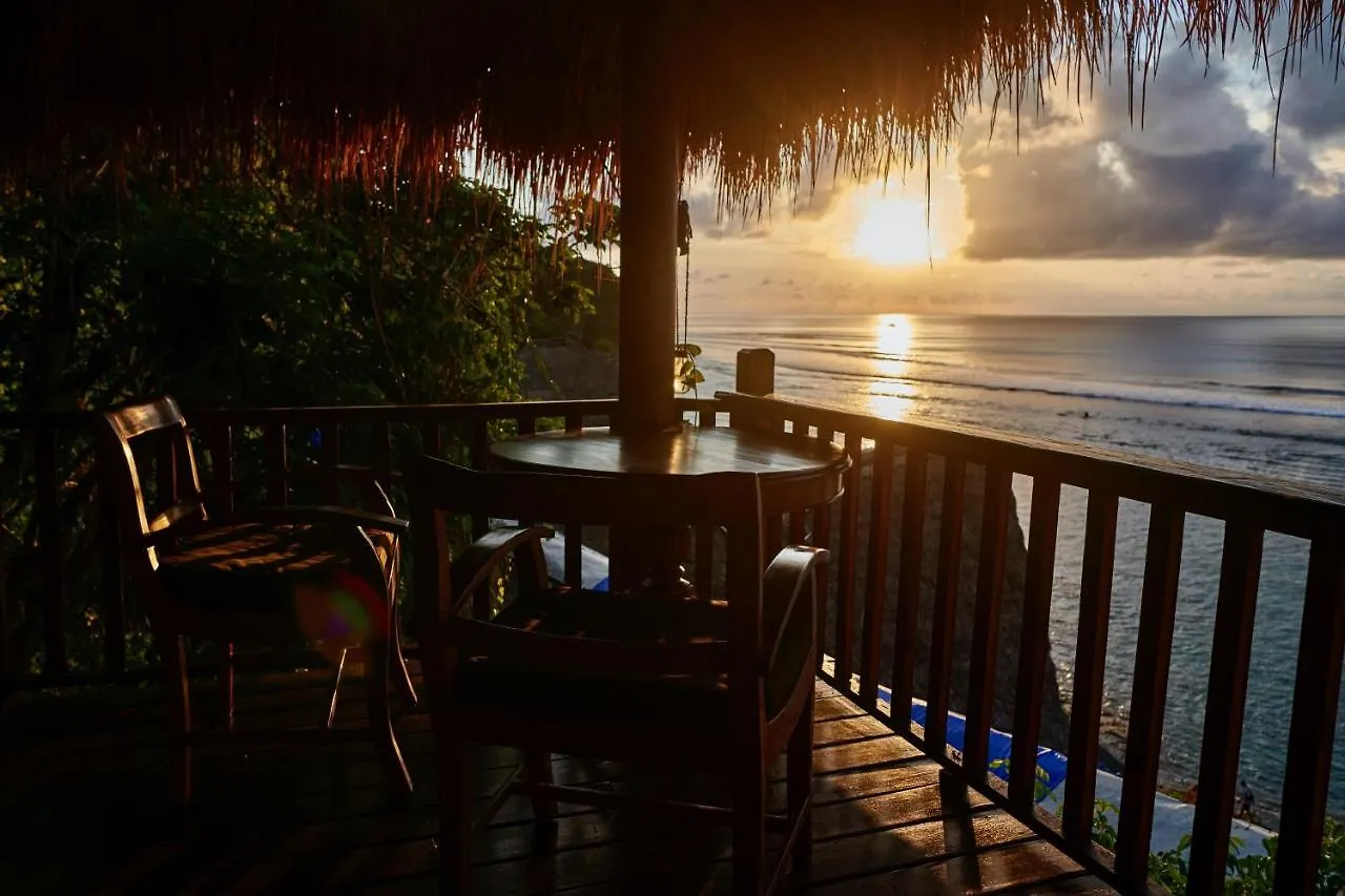 The Hidden Escapes- Stunning 2 Bedroom Villa Directly On Bingin Beach With Ocean & Sunset View Uluwatu
